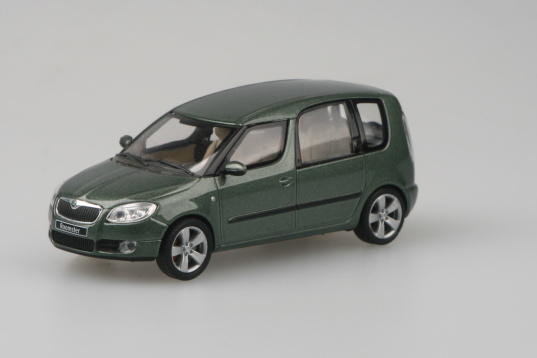 Škoda Roomster	, HH-olive green met.